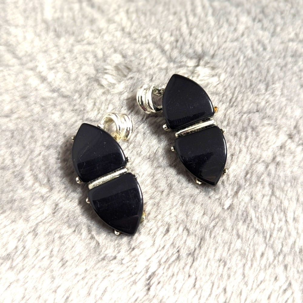 Vintage 80's Black Acrylic and Silvertone Clip Earrings